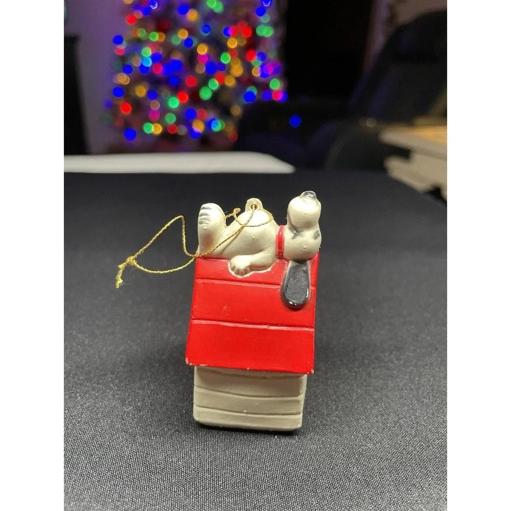 Vintage‎ Snoopy Sleeping on Dog House Ornament . 1958-1966 Plastic Versions Made